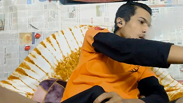 Snapshot of Alex_Suman25 chatting on February 2026 03:10:01 PM Alex Suman25 online show from February 2026 03:10:01 PM