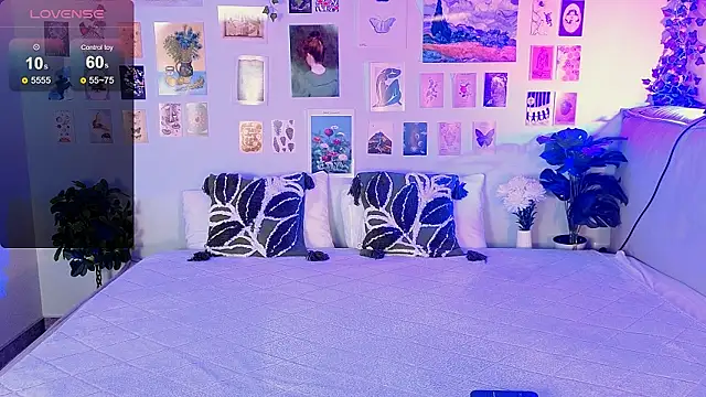 MiaBecky online show from June 2026 05:43:02 AM