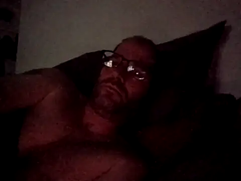 Snapshot of crazycam619 chatting on October 2025 06:41:02 AM crazycam619 online show from October 2025 06:41:02 AM