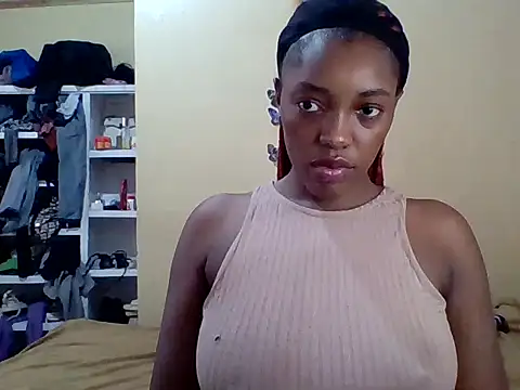 Zara Twilight online show from December 2025 11:16:02 AM