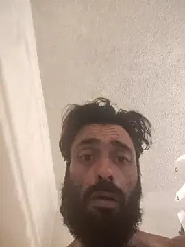 Snapshot of C8L3U chatting on December 2024 10:13:02 AM C8L3U online show from December 2024 10:13:02 AM