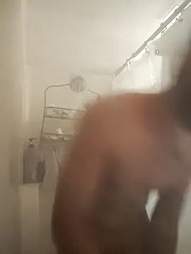 Snapshot of C8L3U chatting on December 2024 11:06:02 AM C8L3U online show from December 2024 11:06:02 AM