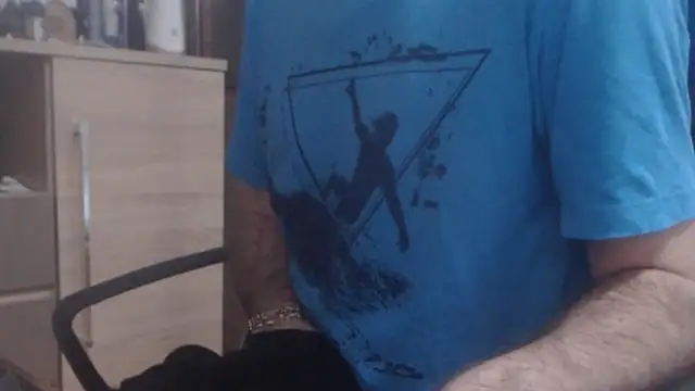 uncutguy01 online show from February 2025 08:11:01 AM