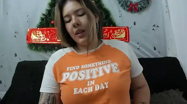LinaBrowm online show from December 2024 10:23:02 PM