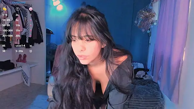 Snapshot of AllisonCatUwU chatting on December 2024 09:08:02 PM AllisonCatUwU online show from December 2024 09:08:02 PM