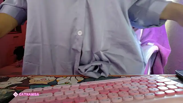 Snapshot of AllisonCatUwU chatting on February 2026 03:35:02 PM AllisonCatUwU online show from February 2026 03:35:02 PM