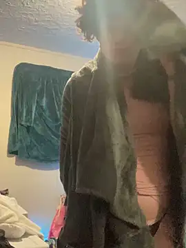 Snapshot of sum1betterthanmost chatting on March 2025 02:01:02 PM sum1betterthanmost online show from March 2025 02:01:02 PM