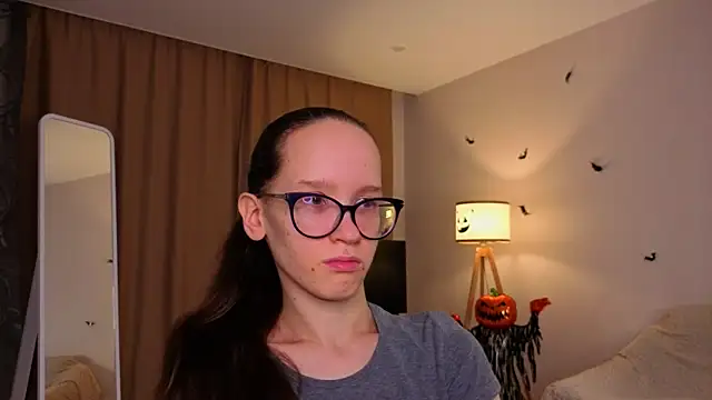 BettyBrowni online show from November 2025 04:09:01 PM