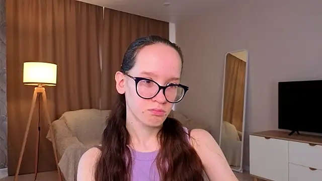 BettyBrowni online show from June 2026 04:08:02 PM