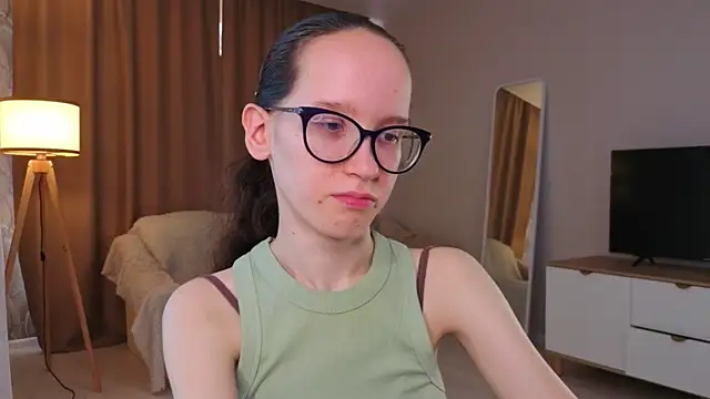 BettyBrowni online show from July 2026 04:13:01 PM
