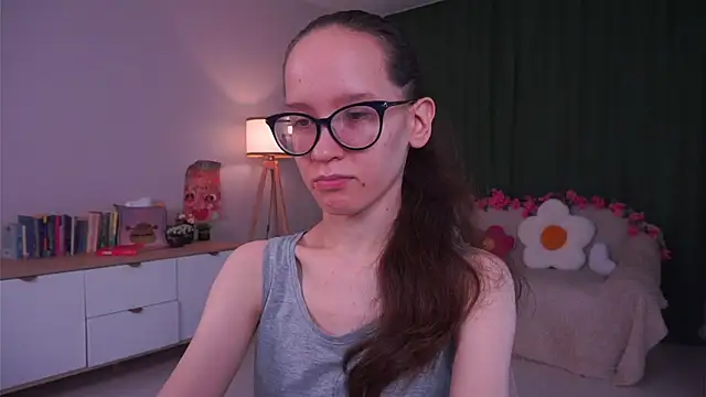BettyBrowni online show from August 2026 04:12:02 PM