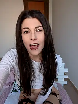 Snapshot of Aisha_Moretti chatting on February 2026 02:59:01 PM Aisha Moretti online show from February 2026 02:59:01 PM