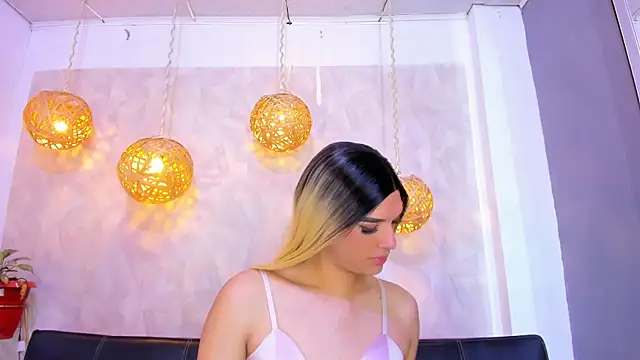 Snapshot of victoria_aleia_ chatting on January 2025 02:03:02 AM victoria aleia online show from January 2025 02:03:02 AM