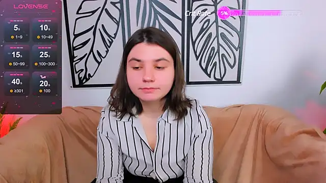 Viola  Shy online show from January 2025 11:32:02 PM
