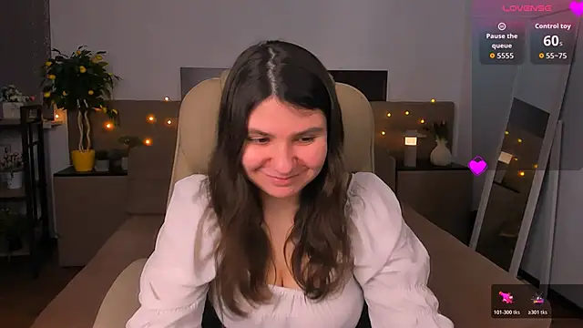 Snapshot of Viola__Shy chatting on March 2026 09:08:01 PM Viola Shy online show from March 2026 09:08:01 PM