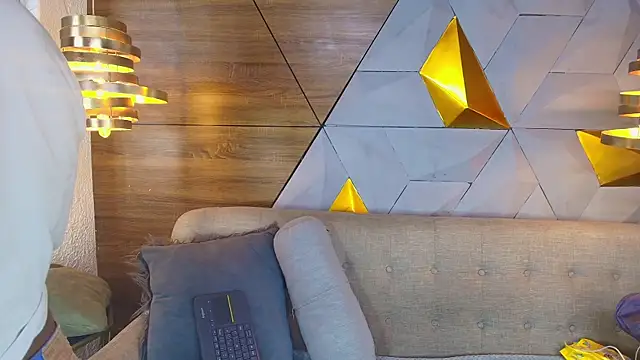 Snapshot of sarah_banks1 chatting on March 2025 07:04:01 PM sarah banks1 online show from March 2025 07:04:01 PM