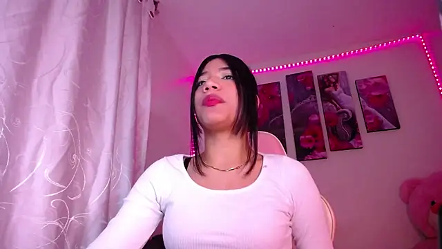 Alissarhys26 online show from February 2025 02:06:02 AM