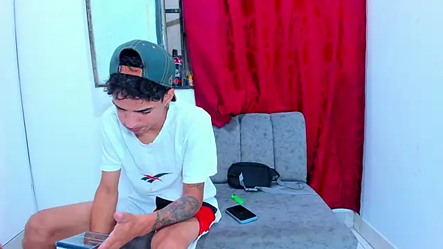 My-Beautifull-Couple online show from December 2024 08:26:02 PM