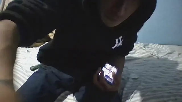 Leonul online show from March 2026 06:44:02 PM