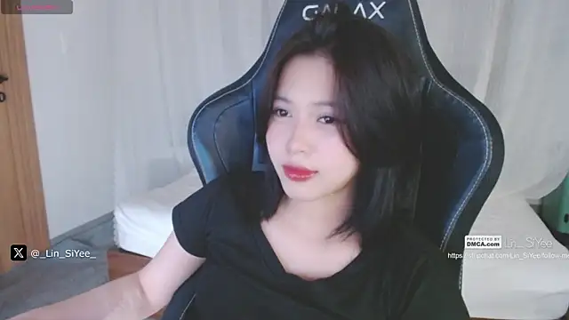 Snapshot of Lin_SiYee chatting on January 2025 04:10:01 PM Lin SiYee online show from January 2025 04:10:01 PM