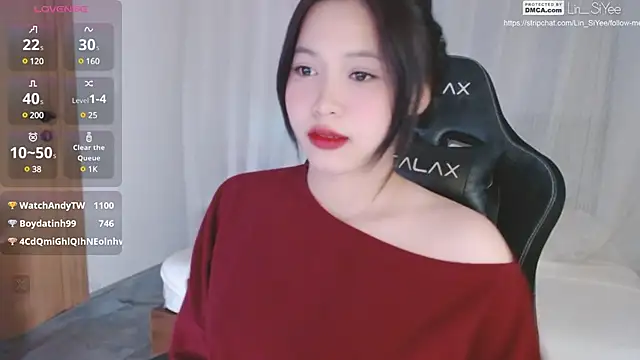 Snapshot of Lin_SiYee chatting on January 2025 05:30:01 PM Lin SiYee online show from January 2025 05:30:01 PM