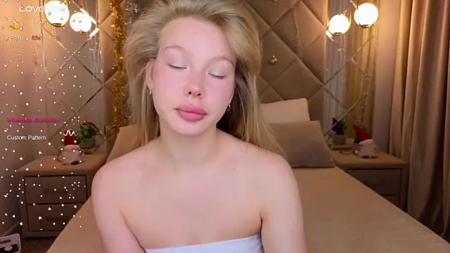 Sarra Cooper online show from January 2025 01:21:02 AM