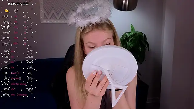 Sarra Cooper online show from January 2025 01:18:01 AM