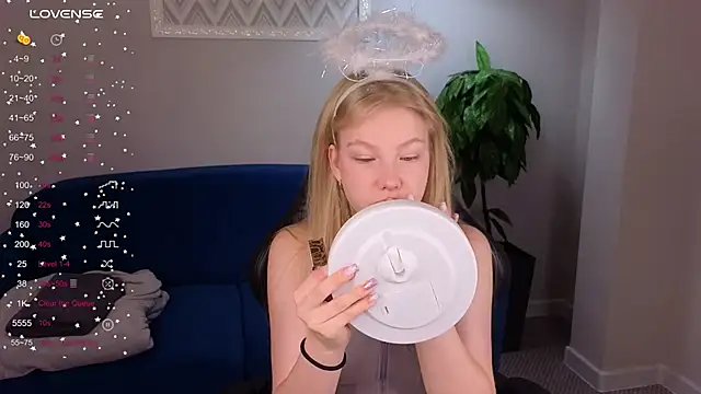 Sarra Cooper online show from January 2025 01:10:01 AM