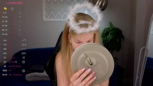 Sarra Cooper online show from January 2025 01:08:01 AM