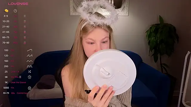 Sarra Cooper online show from February 2025 01:09:01 AM