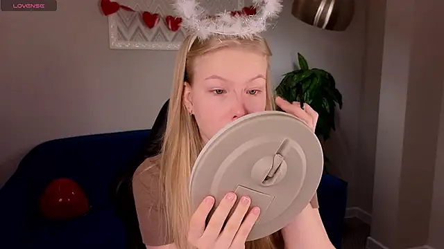 Sarra Cooper online show from February 2025 01:13:02 AM