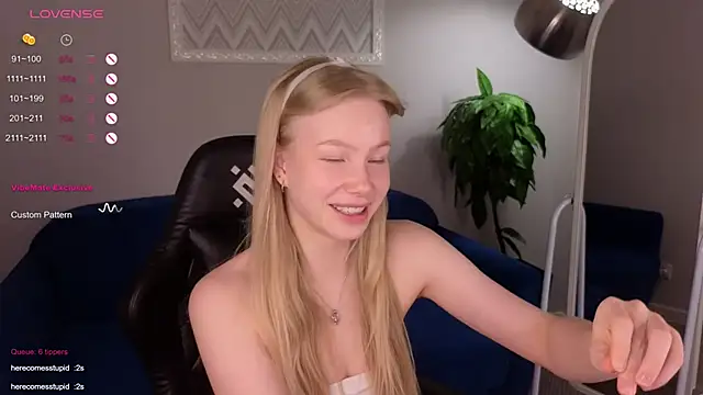 Sarra Cooper online show from March 2025 04:17:02 AM