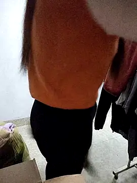 Snapshot of Haralushiaaa chatting on October 2025 02:08:01 AM Haralushiaaa online show from October 2025 02:08:01 AM