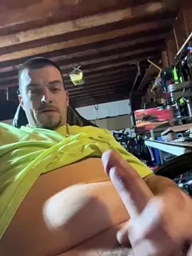 Snapshot of joeycbigcock chatting on January 2025 10:19:01 PM joeycbigcock online show from January 2025 10:19:01 PM