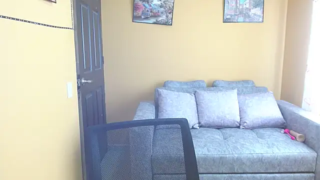 Snapshot of Kerly_Lopez chatting on January 2025 06:53:02 PM Kerly Lopez online show from January 2025 06:53:02 PM