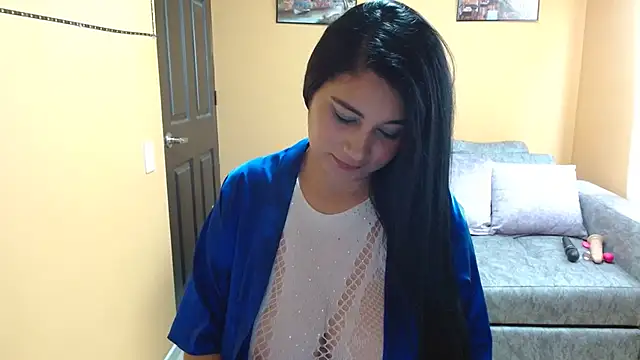 Snapshot of Kerly_Lopez chatting on February 2025 03:21:01 PM Kerly Lopez online show from February 2025 03:21:01 PM