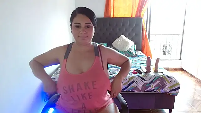 Kerly Lopez online show from May 2026 08:38:02 PM