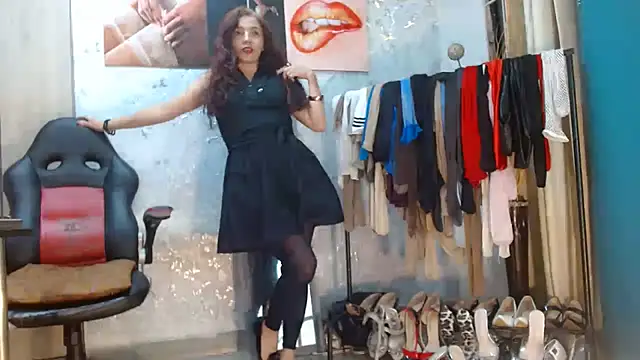 Samantabrown  online show from July 2026 11:15:01 AM