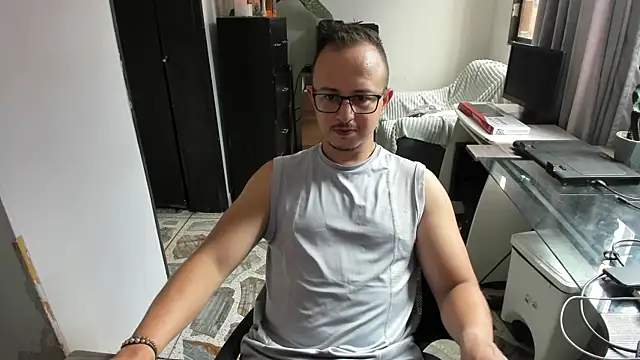 Snapshot of jacob_strokes01 chatting on June 2026 05:59:01 PM jacob strokes01 online show from June 2026 05:59:01 PM