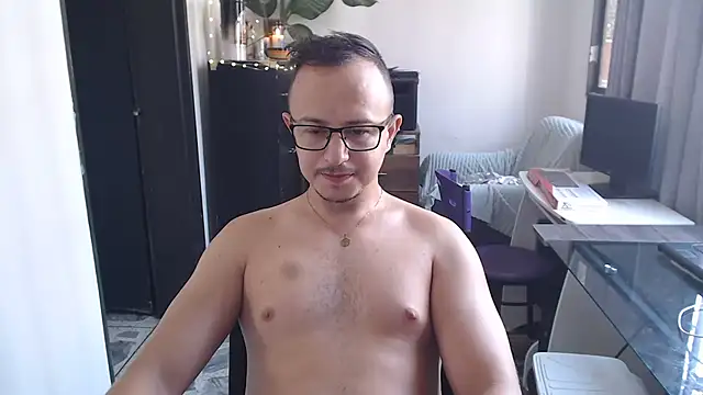 Snapshot of jacob_strokes01 chatting on July 2026 01:18:02 PM jacob strokes01 online show from July 2026 01:18:02 PM