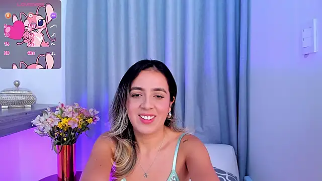 Lucyortiz  online show from February 2025 06:06:01 PM