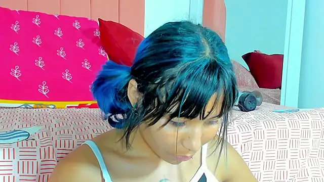 Snapshot of satsu_u chatting on December 2024 07:09:02 PM satsu u online show from December 2024 07:09:02 PM
