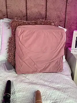 IsabellaGrey19 online show from March 2026 08:14:01 PM