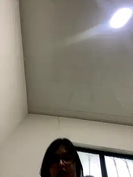 ZTahya online show from October 2025 10:21:02 PM