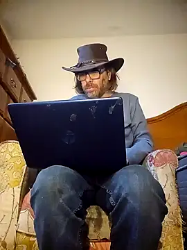 Snapshot of Geaux_Again chatting on December 2024 06:45:02 PM Geaux Again online show from December 2024 06:45:02 PM