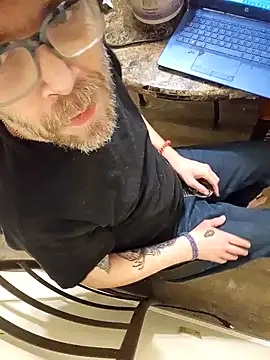 Snapshot of Geaux_Again chatting on February 2025 01:55:02 AM Geaux Again online show from February 2025 01:55:02 AM