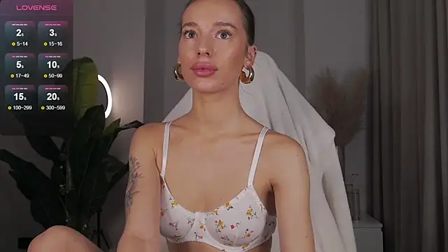 Snapshot of 1Mercedes chatting on December 2024 12:16:02 PM 1Mercedes online show from December 2024 12:16:02 PM