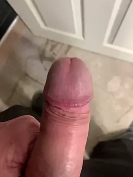 Snapshot of cmp24 chatting on October 2025 02:28:01 PM cmp24 online show from October 2025 02:28:01 PM