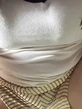 Milk Mom99 online show from July 2026 05:08:02 PM