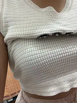 Milk Mom99 online show from July 2026 11:12:01 PM
